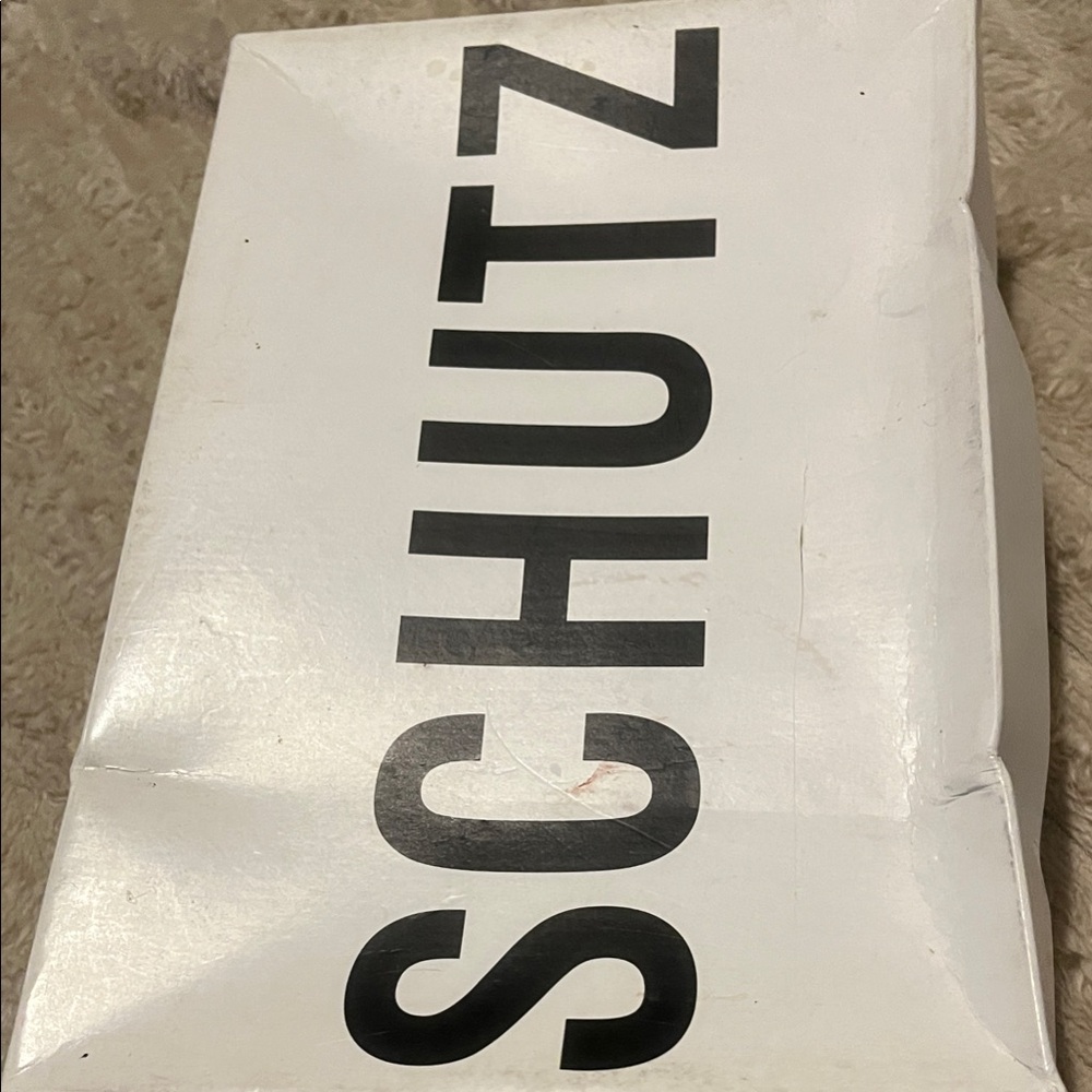 SCHUTZ White Branded Box